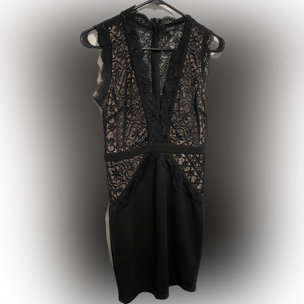 Entry - Lace Dress